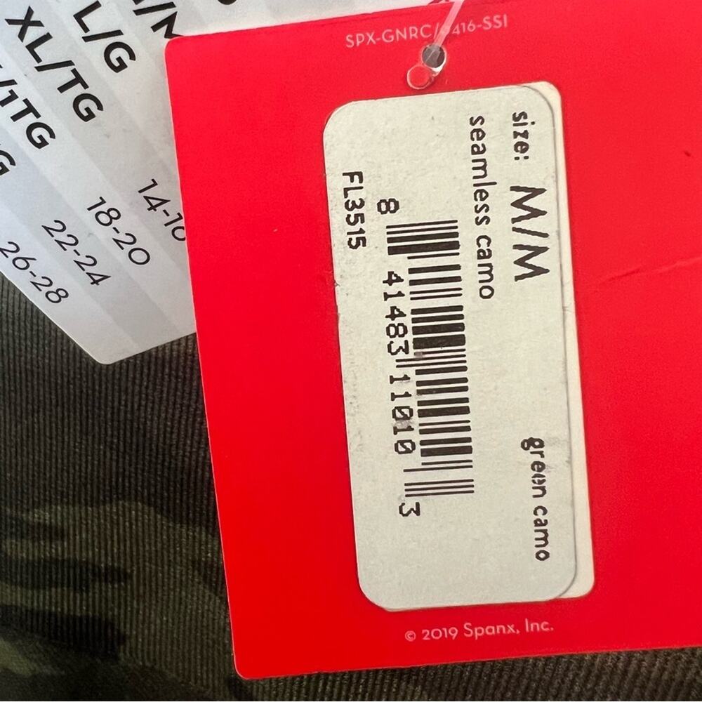 Spanx Look At Me Now Seamless Camo Leggings Size M - Picture 9 of 15